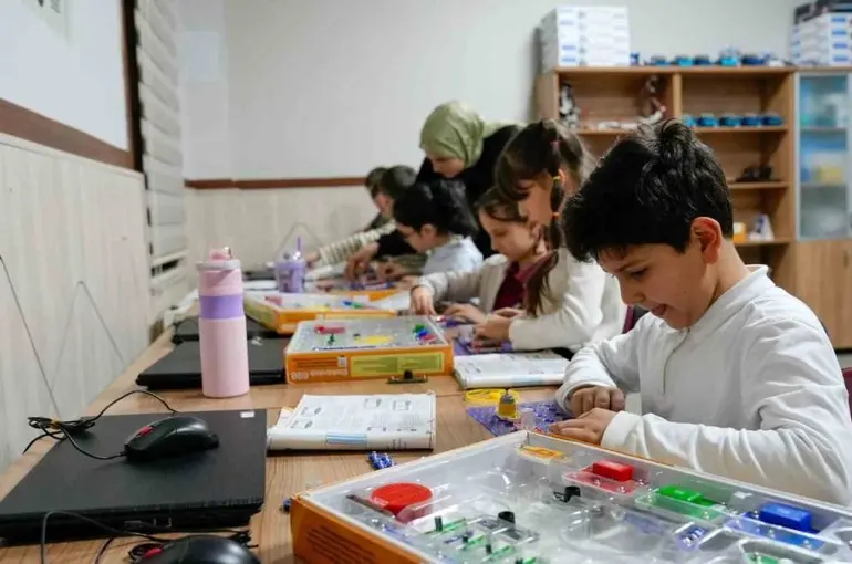 Başiskele Çocuk Akademisi’nde yeni dönem eğitimleri başladı
