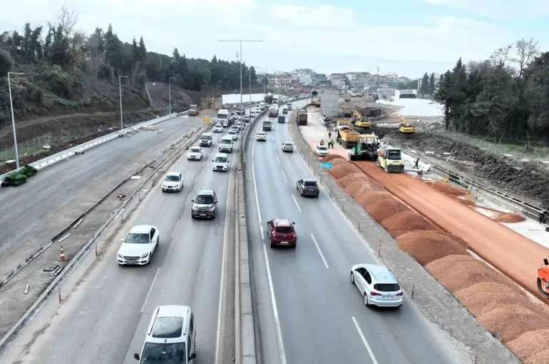 Başiskele Koridor Projesi’nin ilk bağlantı yolu trafiğe açıldı
