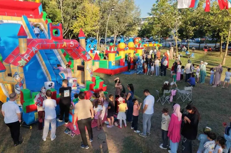 Başiskele Sahilinde çocuklara özel yaz etkinlikleri düzenlendi
