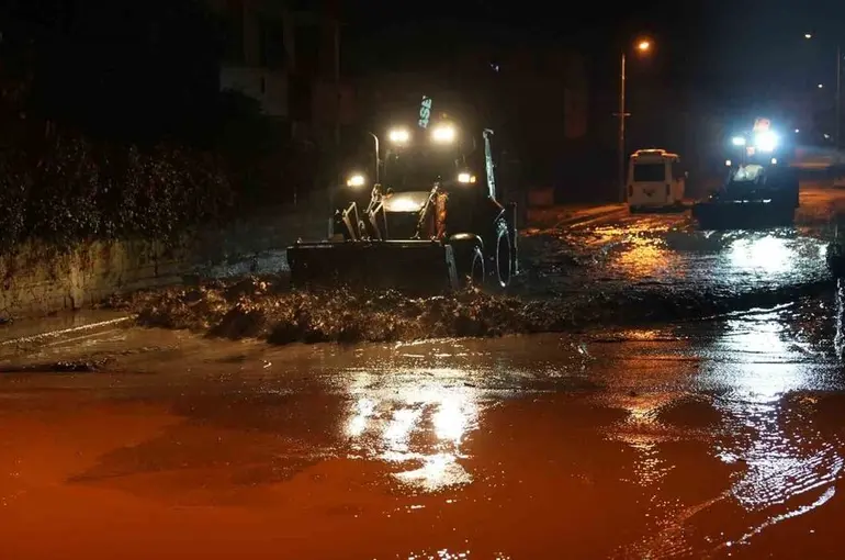 Başkan Boltaç: "Tarsus için her an görevdeyiz"
