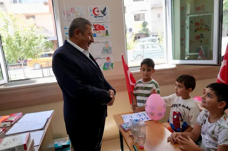 Başkan Bozkurt, TÜGVA’da gençlerle buluştu
