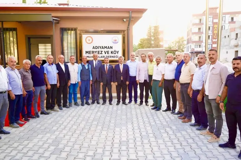 Başkan Çadır, muhtarlarla bir araya geldi
