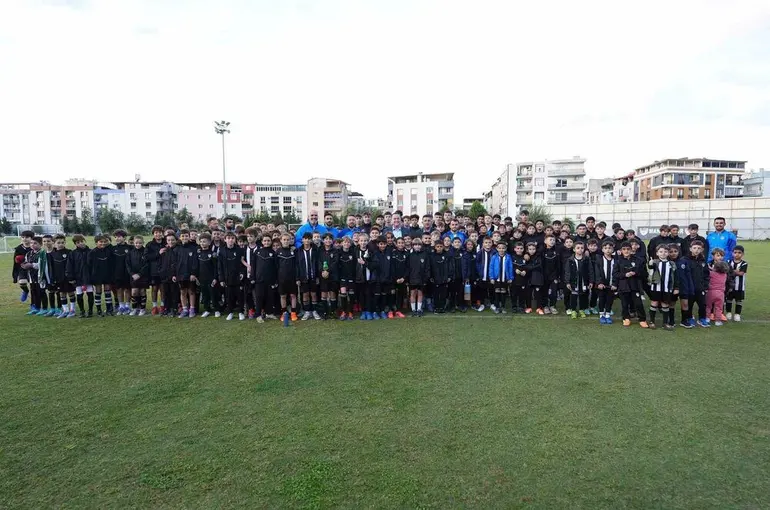 Başkan Dutlulu’dan Manisaspor’a destek ziyareti

