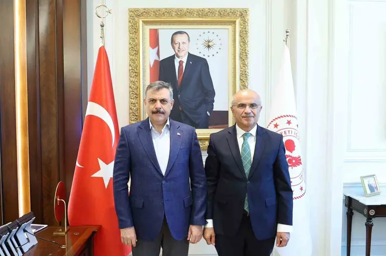 Başkan Er, Bakan Çiftçi ile Malatya’nın geleceğini konuştu
