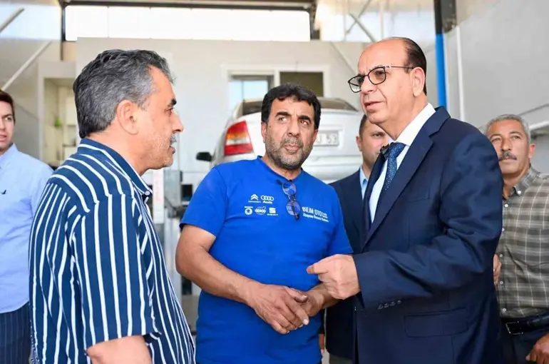 Başkan Geçit: "Yeşilyurt’un her noktasına hizmet götürüyoruz"
