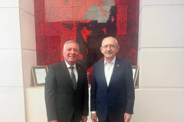 Başkan Kepenek, Honaz’a değer katan projeleri Kılıçdaroğlu ile paylaştı
