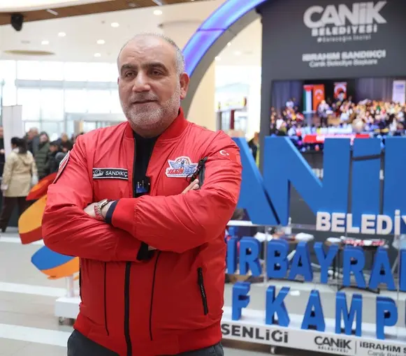 Başkan Sandıkçı: "Hanım kardeşlerimizi yenilikçi teknolojilerle tanıştırıyor, mesleki istihdam atağımızı sürdürüyoruz"
