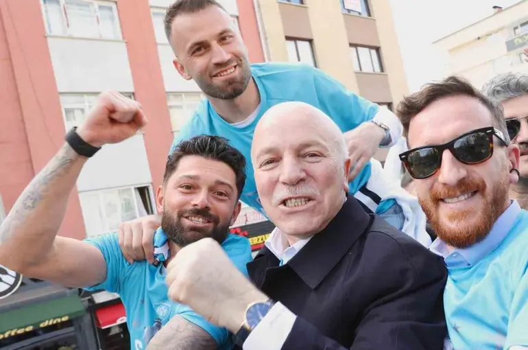 Başkan Sekmen’den Erzurumspor taraftarına çağrı: "Yenmek de var yenilmek de, takımın arkasında duralım"
