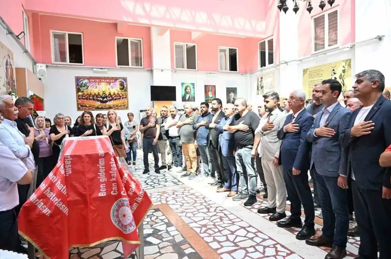 Başkan Şimşek’in anne acısı
