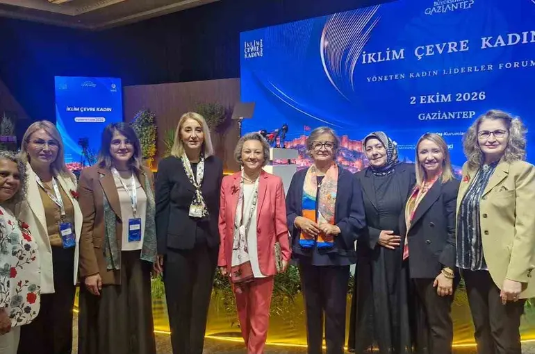 Başkan Tekin, Gaziantep’te kadın liderlerle bir araya geldi
