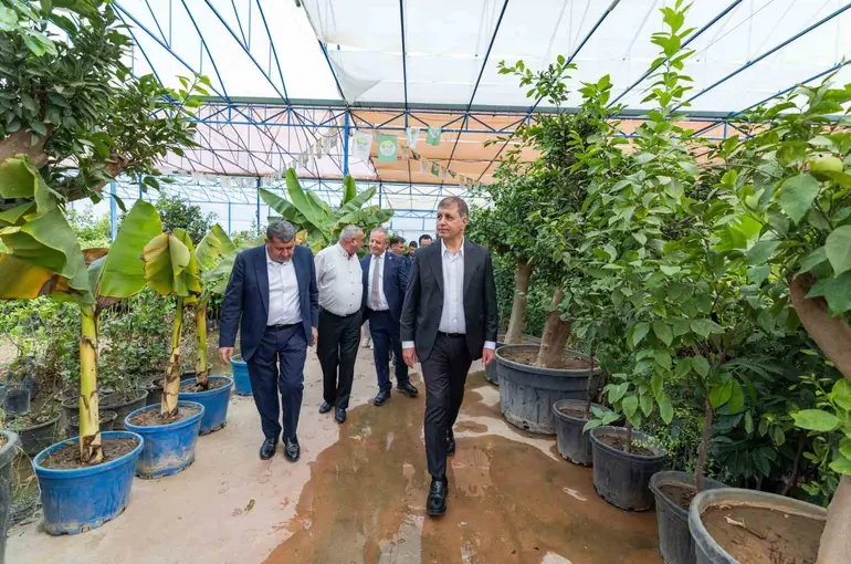 Başkan Tugay’dan Bayındır’da saha mesaisi
