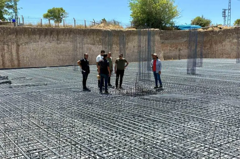 Başkan Ulutaş, Akçadağ’daki kamu yatırımlarını yerinde inceledi
