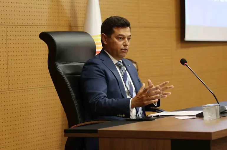 Başkan Ünlü: "Yıkım, bakanlıktan talimat gelirse durur"
