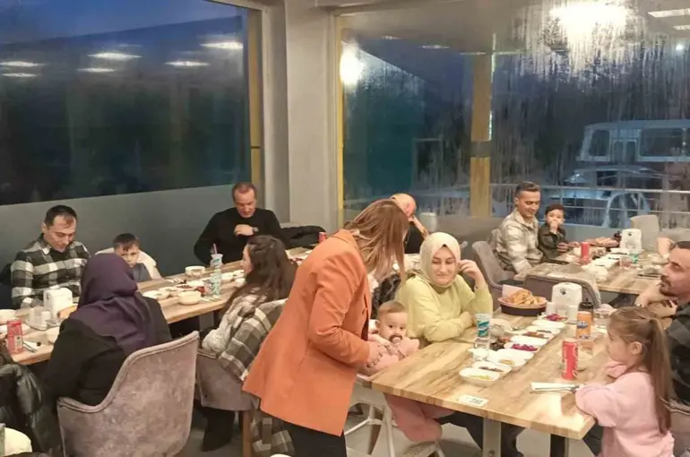 Başkan Zekiye Tekin’den iftar programında dayanışma vurgusu
