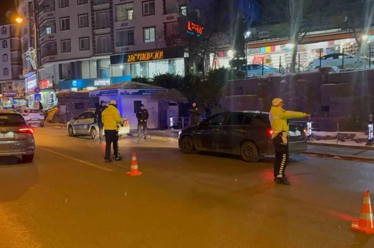 Başkentte yılbaşı öncesi geniş çaplı polis denetimi

