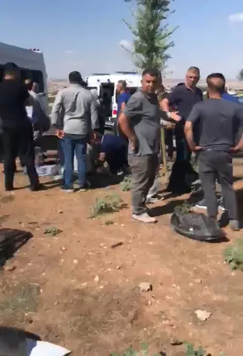 Batman çevre yolunda para nakil aracı ile minibüs çarpıştı: 15 yaralı
