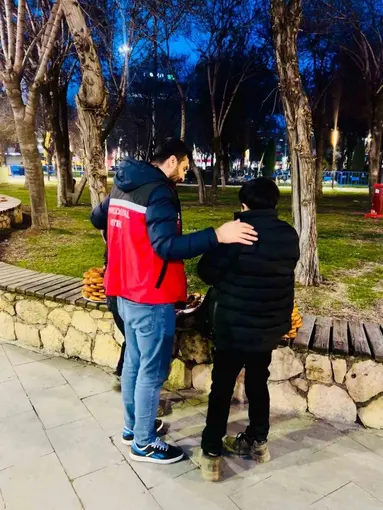 Batman’da çocukların güveni için gece mesaisi
