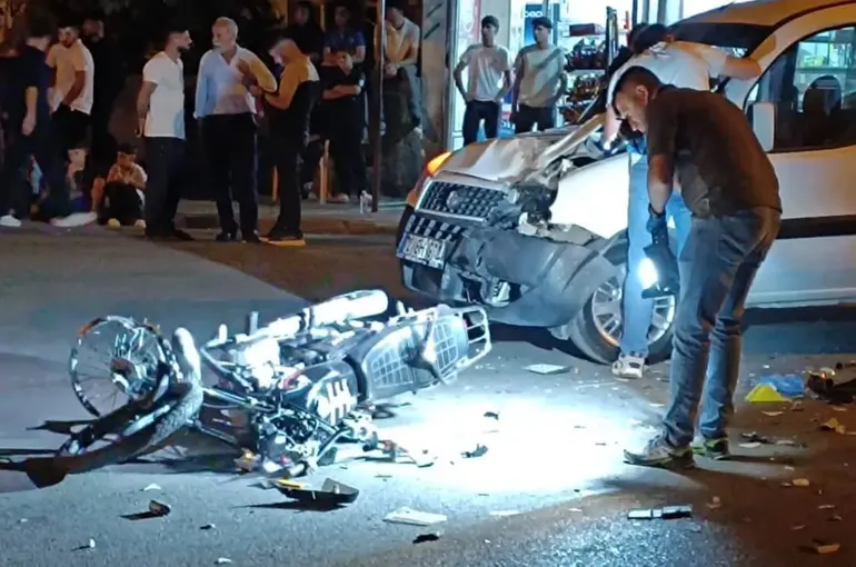 Batman’da hafif ticari araç ile motosiklet çarpıştı: 1 ölü
