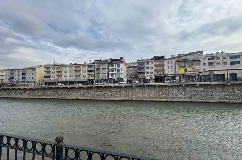 Bayburt Kent Konseyi’nden tabela kirliliğine ‘Kent Estetiği’ önerisi

