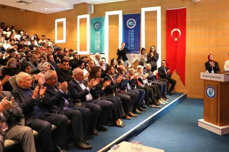 Bayburt’ta 2. Sağlık Sempozyumu başladı
