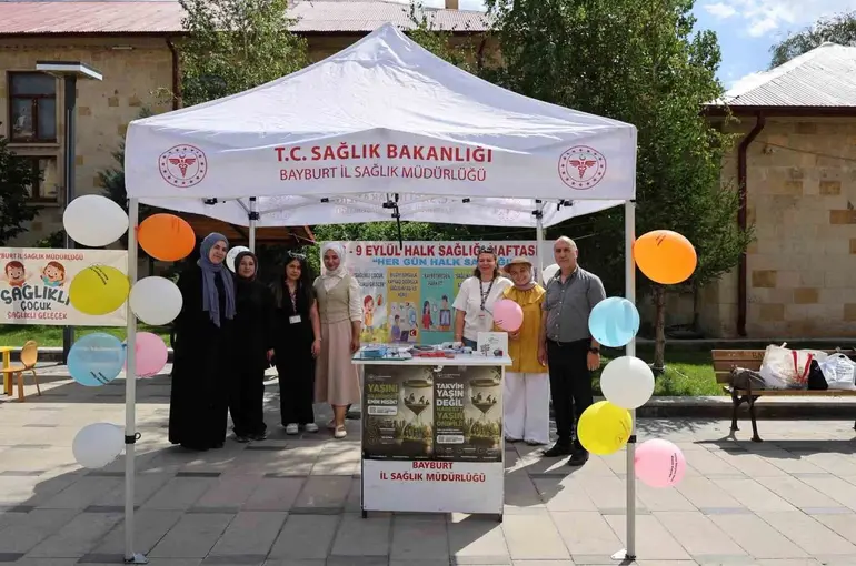 Bayburt’ta vatandaşlara sağlıklı yaşam alışkanlıkları anlatıldı
