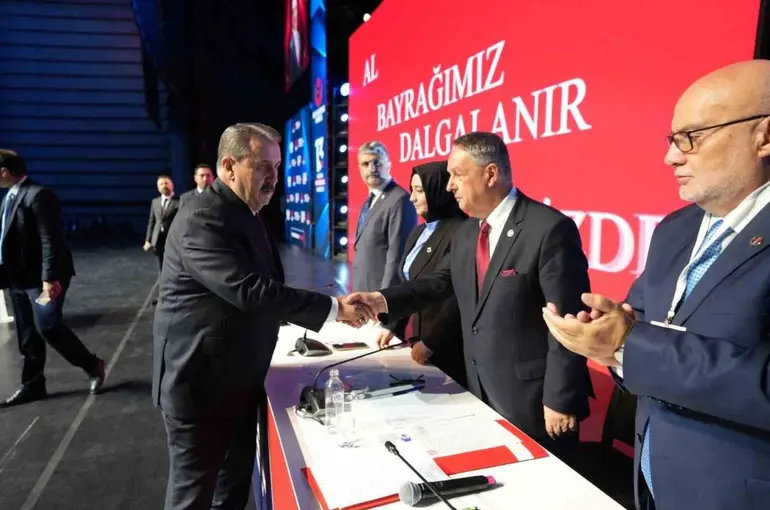 BBP’nin kurultayında Bursa’dan 5 isim MKYK’ya seçildi
