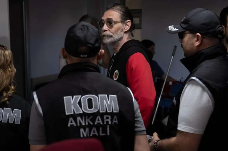 Beşikçioğlu Konya'ya Sevk Edildi