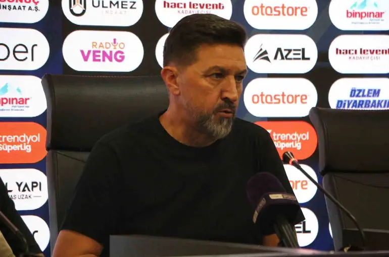 Besnik Hasi: "Ayaklarımızın yere basması gerekiyor"
