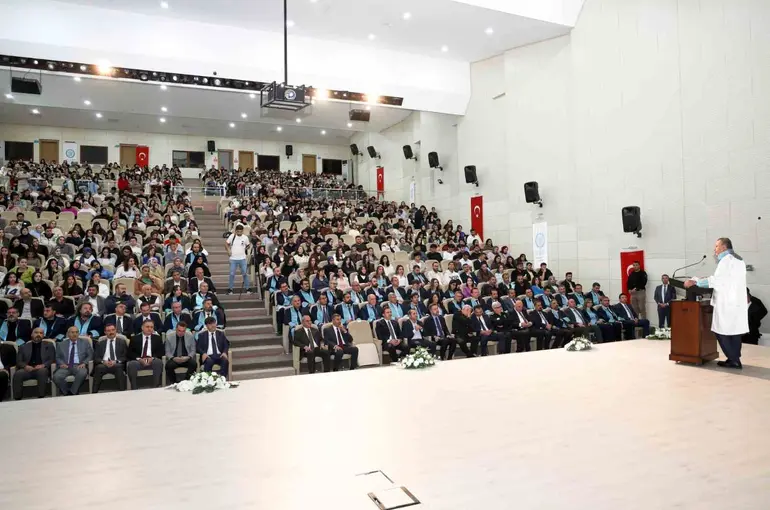BEÜ’de 2026-2027 akademik yılı açılış töreni gerçekleştirildi
