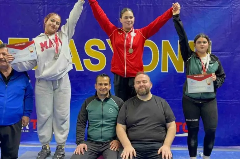 Bilecikli halter sporcusu Türkiye 2’ncisi oldu
