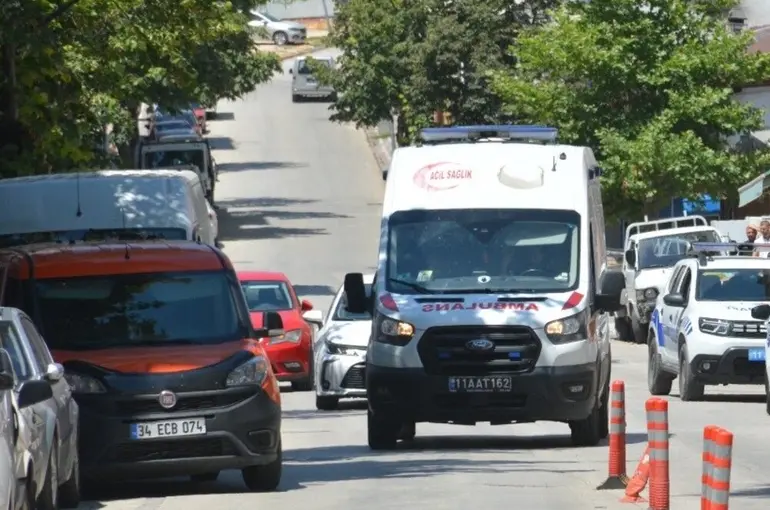 Bilecik’te motosiklet devrildi: 1 yaralı
