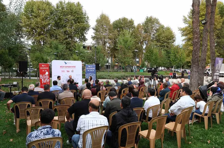 Bilim Kafe’de Gazze’de eğitim ve toplumsal hafıza konuşuldu

