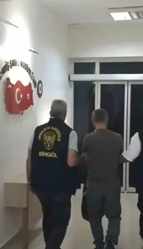 Bingöl’de çalınan 234 paket sigarayla yakalanan şüpheli tutuklandı
