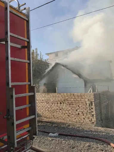 Bingöl’de odunluk yangını büyümeden söndürüldü
