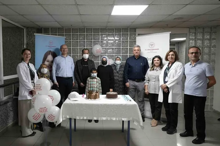 Böbrek nakli olan hastalar buluştu
