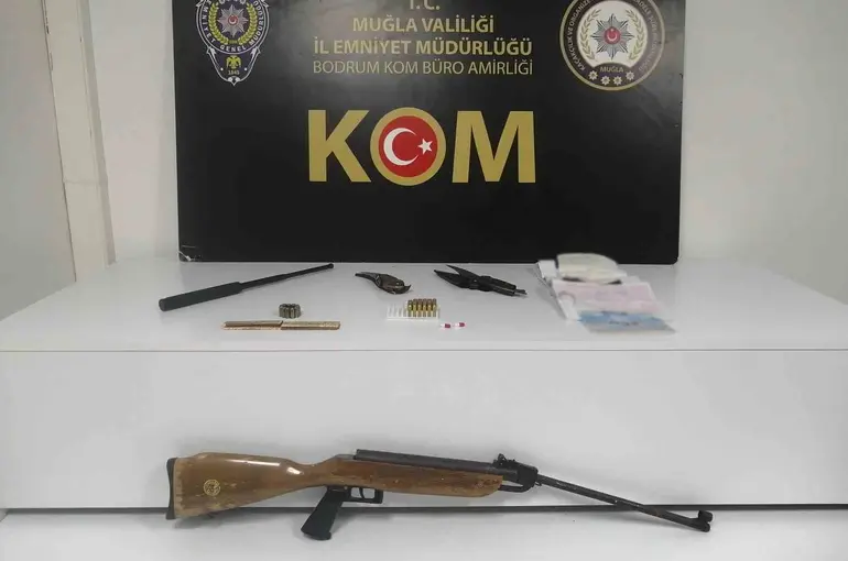 Bodrum’da tefecilik, yağma ve dolandırıcılık operasyonu: 7 şüpheli gözaltında
