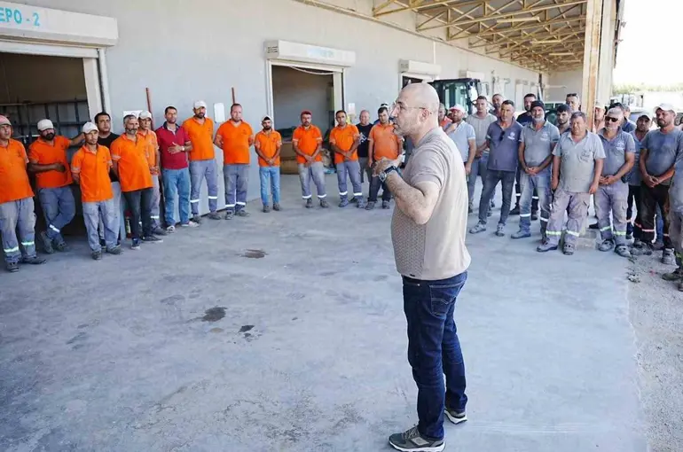 Bölgede etkili olan çöl sıcakları nedeniyle mesai saatleri değiştirildi
