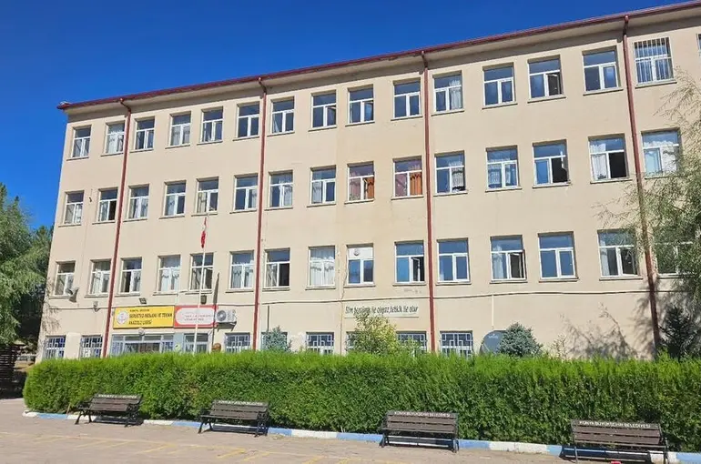 Bozkır Serüstad MTAL 2025-2026 eğitim yılında en çok tercih edilen okul oldu
