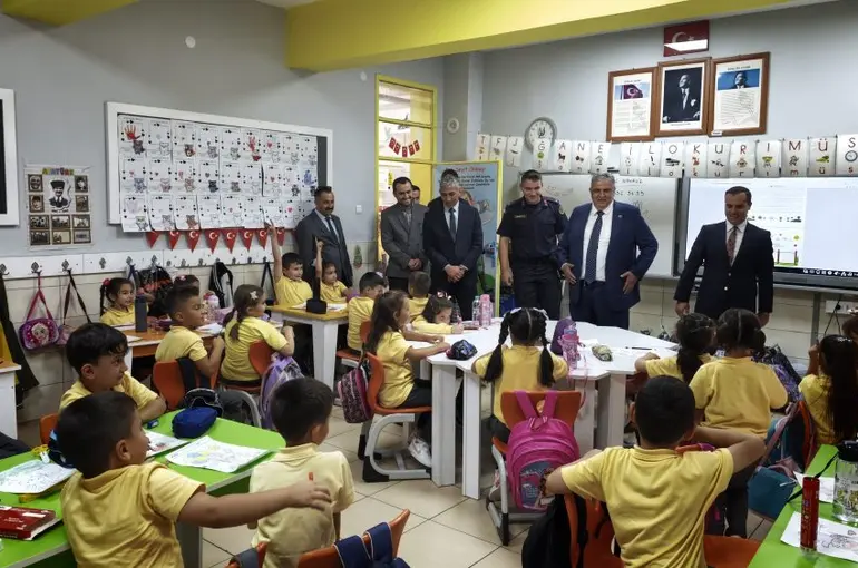 Bozkır'da İlköğretim Haftası kutlamaları