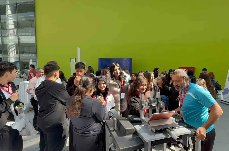 BŞEÜ’de yenilikçi buluşlar ESTEKFEST 2026’da tanıtıldı
