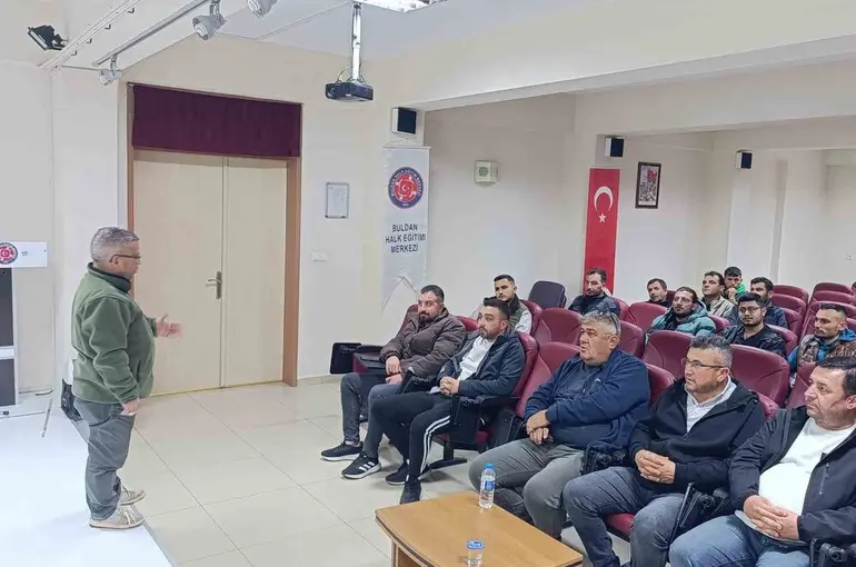 Buldanlı avcılar sertifika sahibi oldu
