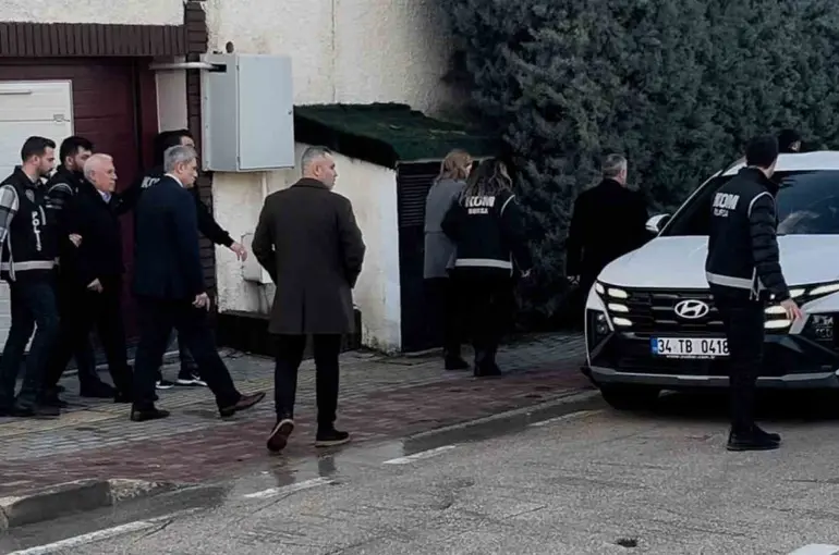 Bursa Büyükşehir Belediye Başkanı Mustafa Bozbey tutuklandı
