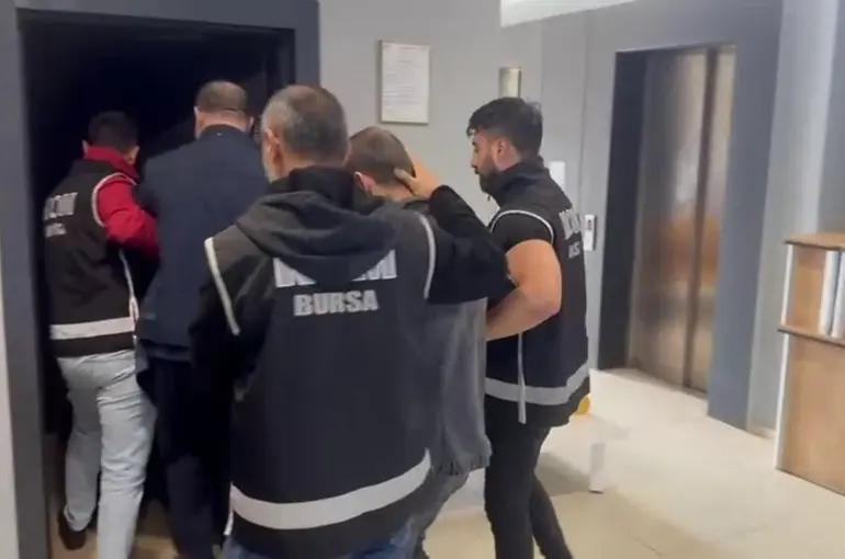 Bursa merkezli dev operasyon: 11 ilde eş zamanlı "Change araç" baskını
