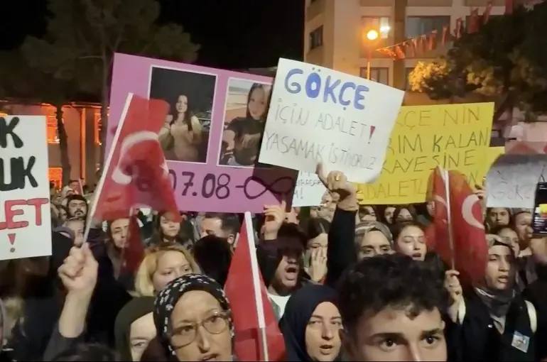 Bursa’da cinayete kurban giden Gökçe için yürüyüş düzenlendi

