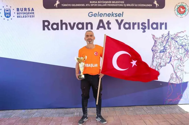 Bursa’da Rahvan At Yarışları nefes kesti
