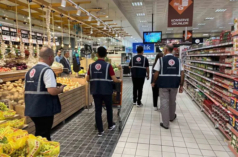 Bursa’da usule uymayan marketlere, 11 milyon ceza
