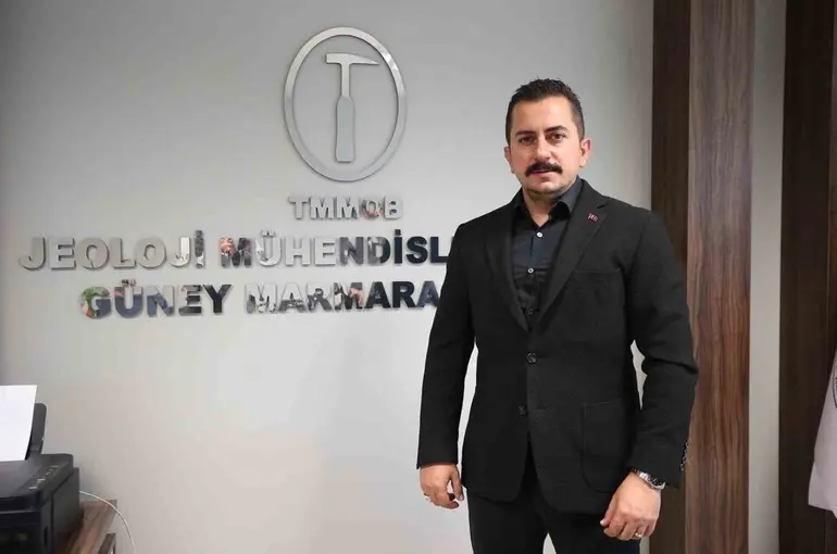 "Bursa’dan konut almayın" diyen deprem uzmanına sert tepki
