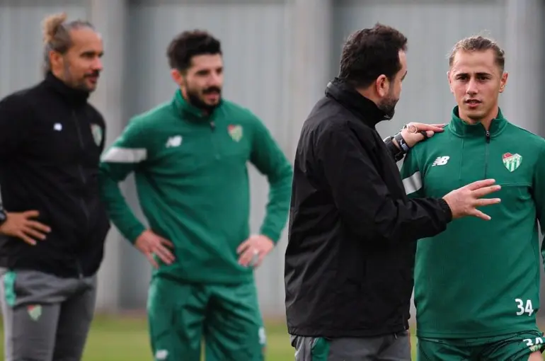 Bursaspor, Arnavutköy maçı hazırlıklarını tamamladı
