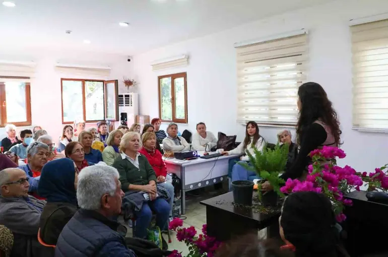 Büyükşehir Belediyesinden, yaş almış bireylere evde çiçek yetiştiriciliği eğitimi
