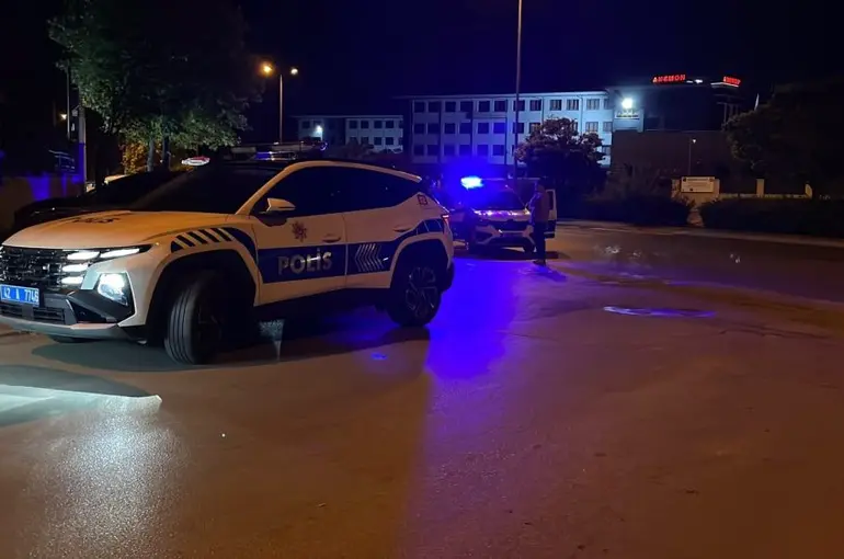 Cadde üzerindeki kavga kanlı bitti: 1 yaralı